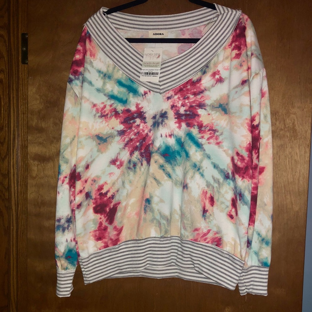 Beautiful Tie Dye Lightweight Top